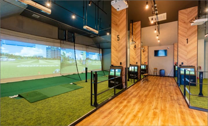 i8GOLF豊橋店