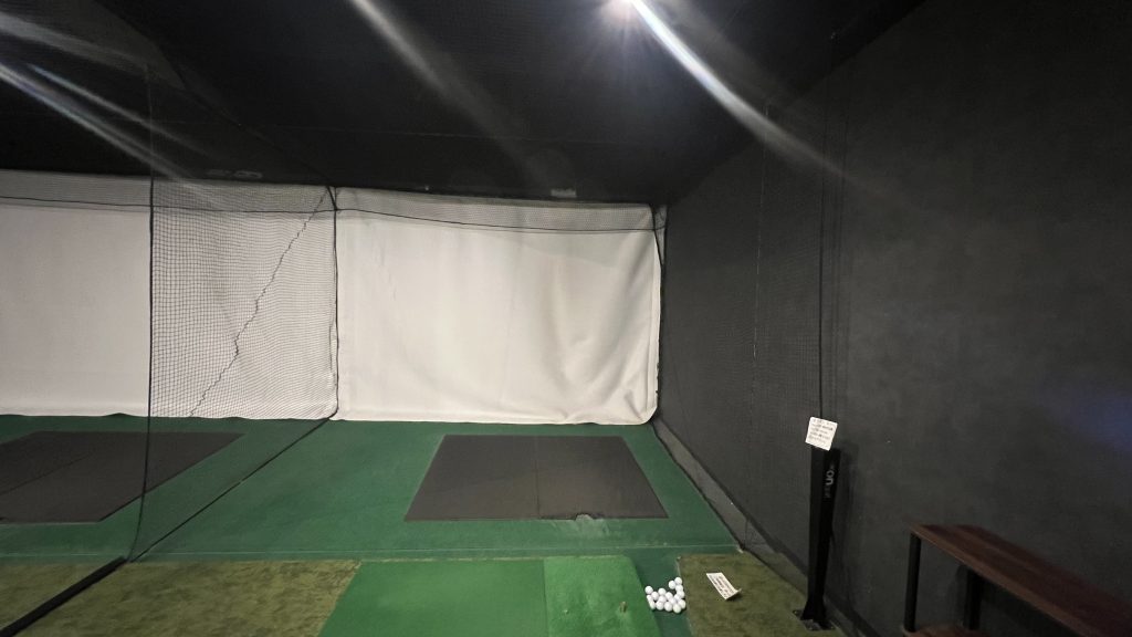 i8GOLF松本店の打席仕様