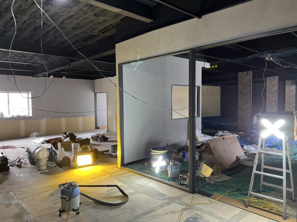 i8GOLF松本店の工事の様子